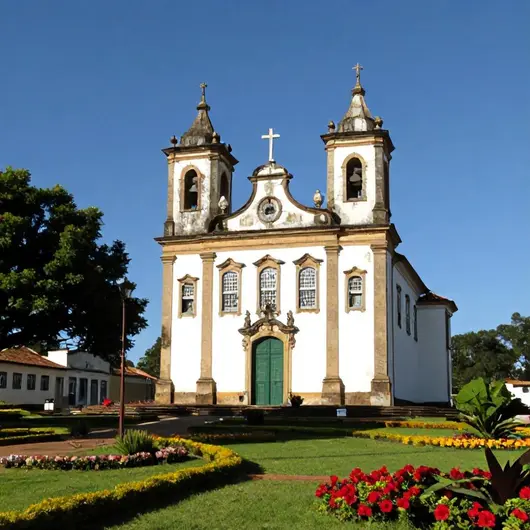 Descubra a Igreja Matriz de Nossa Senhora da Conceição Descubra a Igreja Matriz de Nossa Senhora da Conceição