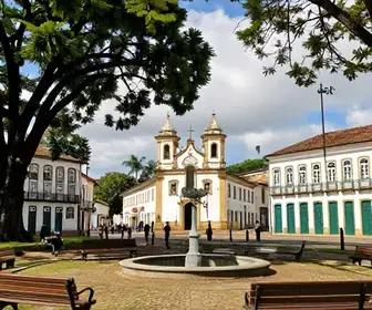 Explore a Praça Getúlio Vargas: Patrimônio Histórico de Sabará Explore a Praça Getúlio Vargas: Patrimônio Histórico de Sabará